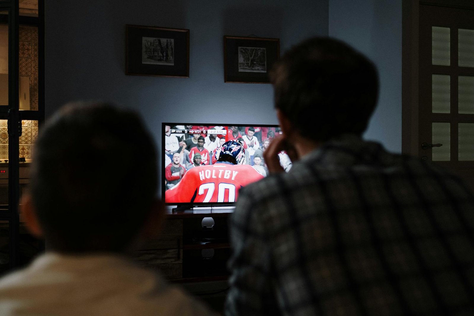 IPTV vs YouTube TV: Honest 2026 Comparison for US Cord-Cutters — illustration for guide