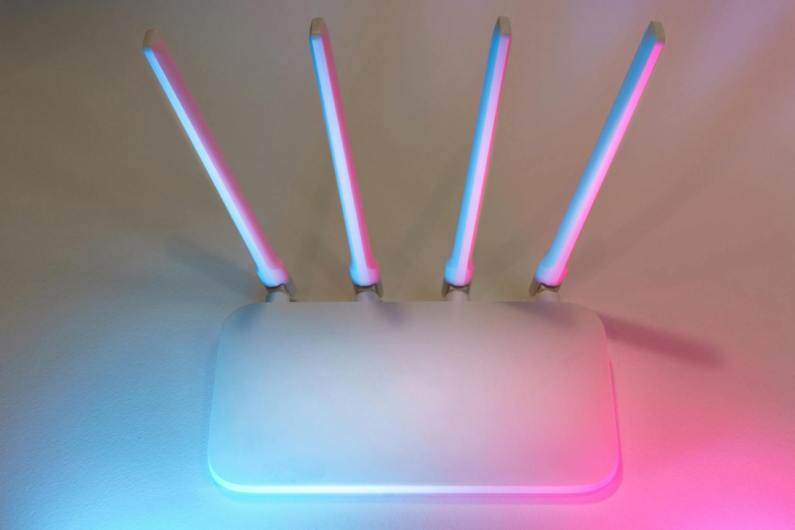 IPTV Buffering During the Day: ISP Throttling, VPN & DNS Fixes (2026) — illustration for guide