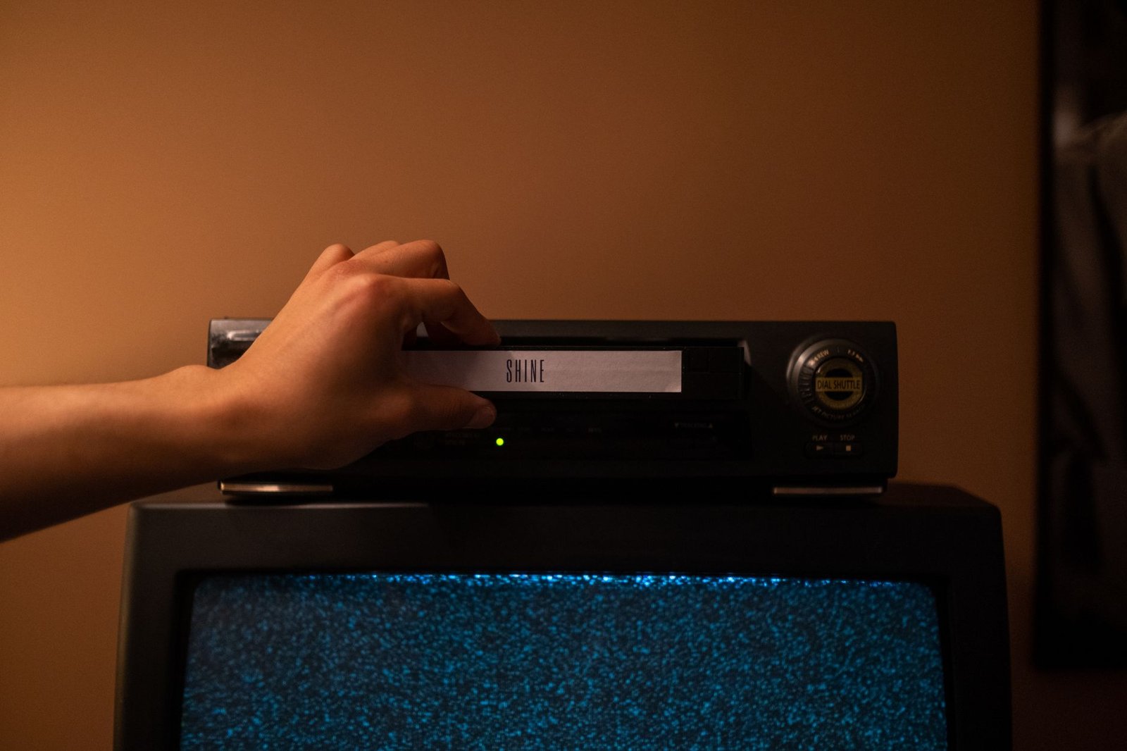 IPTV Catch-Up TV: Watch Missed Shows – Complete USA Guide — US IPTV guide illustration